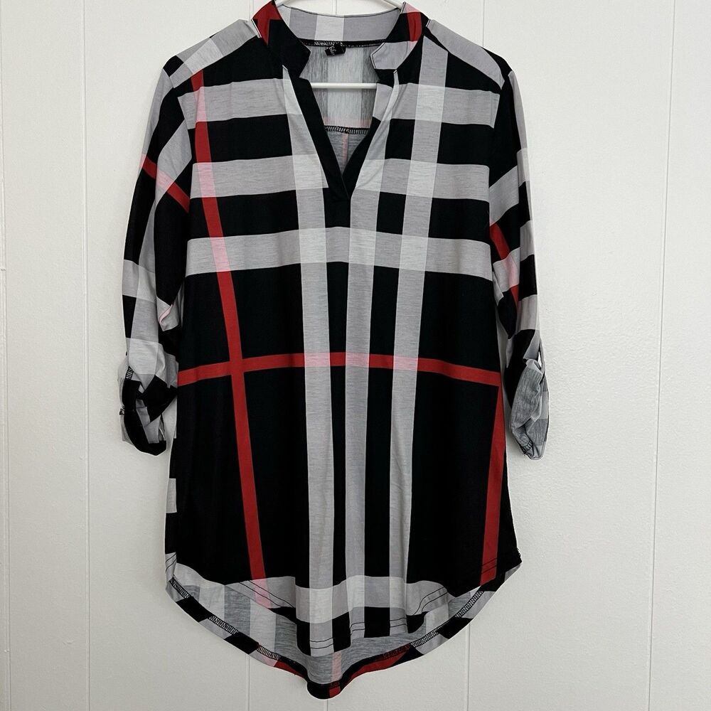 St. Jubileens Plaid Tunic Top 3/4 Sleeve V-Neck Black Red White Women's M